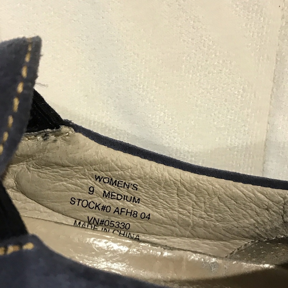 L.L. Bean Women's Primaloft Suede Blue Slip-On Loafers - Picture 3 of 6
